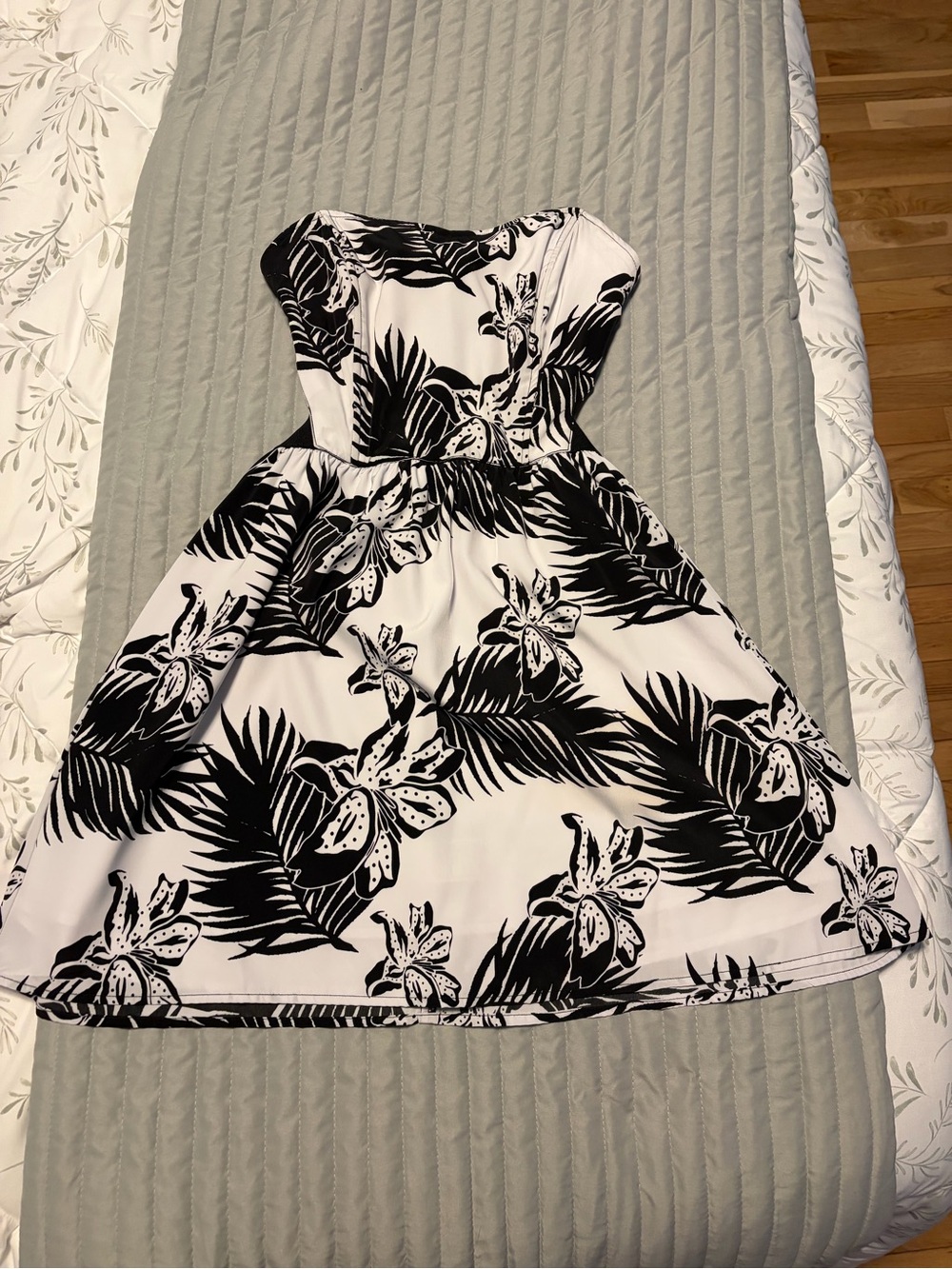 BB Dakota Black and White Floral Strapless Dress